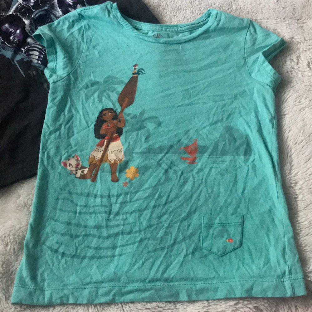 Disney Bundle - Picture 4 of 6